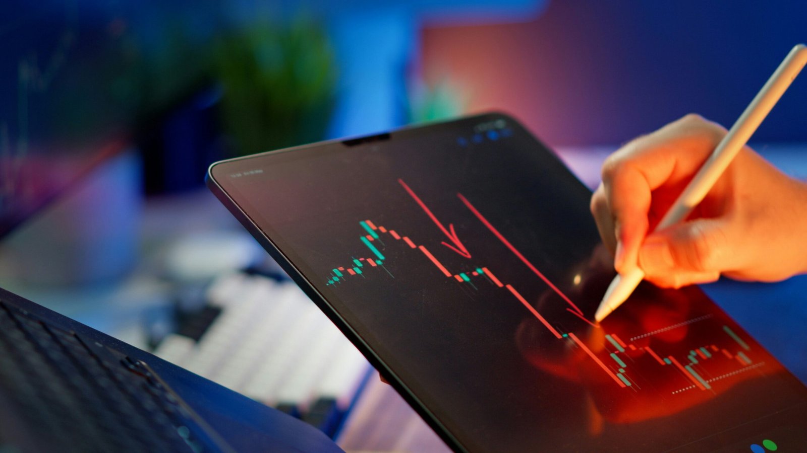 The Growing Push for Custom Software as Off-the-Shelf Tools Stop Fitting Growing Businesses