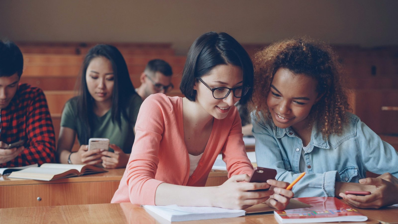 How Schools and EdTech Businesses Can Use Guest Posts Responsibly
